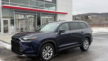 Toyota GRAND HIGHLANDER LIMITED AWD Limited 2026