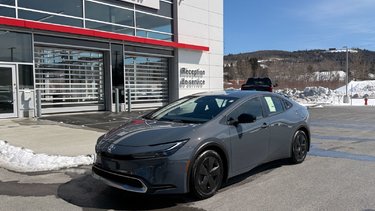 Toyota Prius Plug-in Hybrid STANDARD PACKAGE 2026