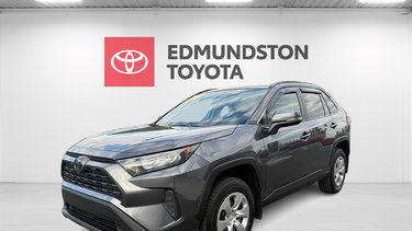 Toyota RAV4 LE AWD LE 2021