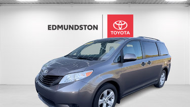 2017 Toyota Sienna LE FWD