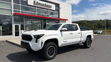 2026 Toyota TACOMA DOUBLE CAB AT