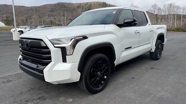 Toyota TUNDRA CREWMAX LIMITED Limited 2025