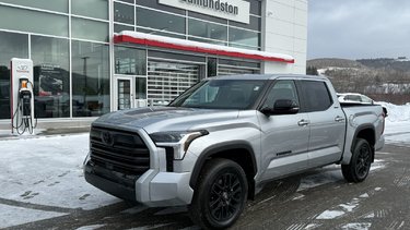 Toyota TUNDRA CREWMAX LIMITED Limited 2026