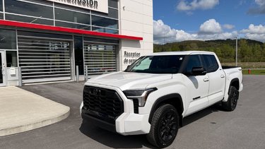 Toyota TUNDRA CREWMAX LIMITED Limited 2026