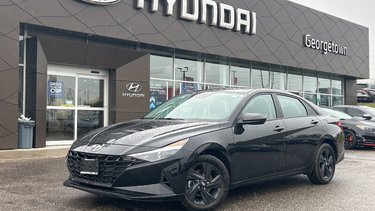 2023 Hyundai Elantra Preferred
