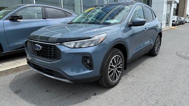 Escape PHEV | 60KM RANGE | TOIT PANO | ENS REMORQUAGE |