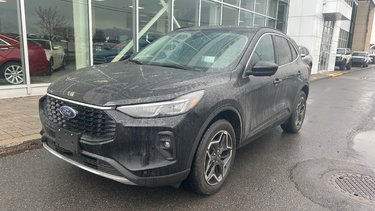 Ford Escape Platinum | AWD | SPÉCIAL DÉMO 2.99% | TOIT PANO 2026