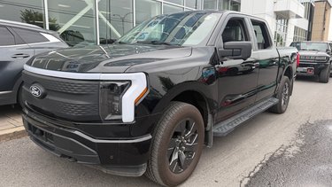 Ford F-150 Lightning Flash | 4X4 | LONG RANGE | 9.6KWH | MAX TOW | 2025