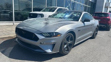 Ford Mustang GT | V8 5.0L | BLACK PACK | VALVES ACTIVES | 301A 2022