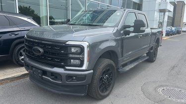 Ford Super Duty F-250 SRW LARIAT | 6.7 DIESEL | BLACK PACK | TOIT PANO | 2024
