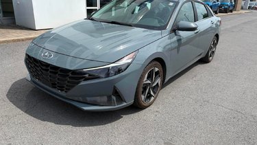 Hyundai Elantra Luxury | CUIR | TOIT OUVRANT | CARPLAY | 2023