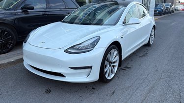 Model 3 LONG RANGE 518KM | TOIT PANO | VOLANT CHAUFF |