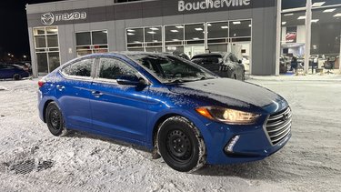 Elantra GLS  AUTOMATIQUE BAS KM SIÈGES ET VOLANT CHAUFFANT