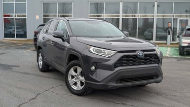 RAV4 HYBRIDE XLE JAMAIS ACCIDENTÉ TOIT OUVRANT