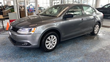 Jetta Sedan TRENDLINE +