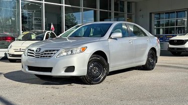 Toyota Camry  2011 VENTE D'ACCOMMODATION