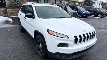 Jeep Cherokee SPORT 2015 2.4L**JAMAIS ACCIDENTE**