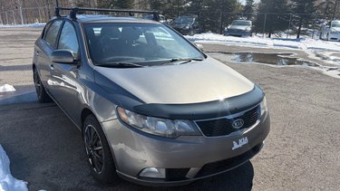 2011 Kia Forte 5-Door SX