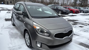 2014 Kia Rondo LX