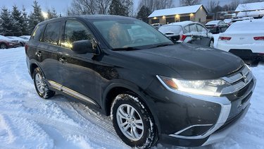 Mitsubishi Outlander ES 2016 AWD**JAMAIS ACCIDENTE**