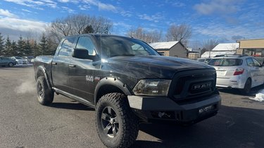 Ram 1500 SXT 2017 CREW CAB**5.7L**4X4