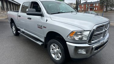 Ram 2500 SLT 2014 CREW CAB**5.7L**4X4**