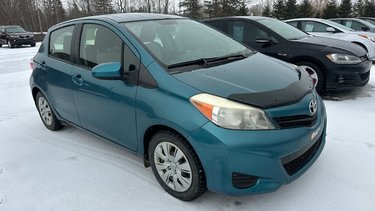 Toyota Yaris LE 2013