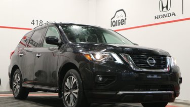 Nissan Pathfinder SV*7 PASSAGERS* 2019
