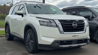 Nissan Pathfinder SL*8 PASSAGERS* 2023