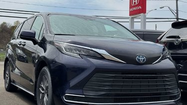 Toyota Sienna XLE*8 PASSAGERS* 2021