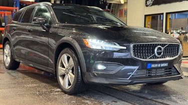 2022 Volvo V60 Cross Country T5*JAMAIS ACCIDENTÉ*