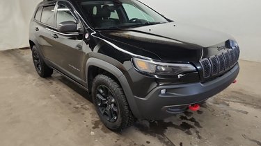 Cherokee TRAILHAWK 4X4 V6 TOIT PANO SIÈGES/VOLANT CHAUFFANT