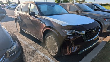 CX-90 Plug-In Hybrid Signature
