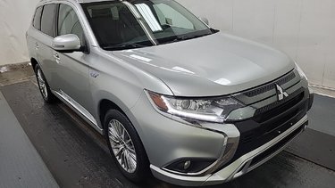 Outlander PHEV PHEV LE AWD CUIR TOIT OUVRAN JAMAIS ACCIDENTÉ