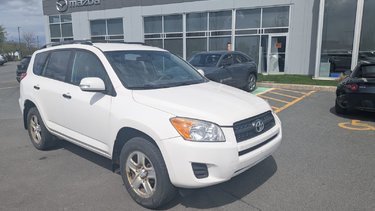 RAV4 AWD, TRÈS BAS KM