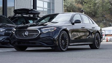 2024 Mercedes-Benz E350 4MATIC Sedan 2.0L Turbo, MBUX Superscreen Package, Pinnacle Trim