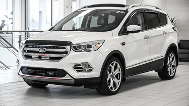 Escape Titanium | 4WD | TOIT | SIÈGE / VOLANT CHAUFFANTS