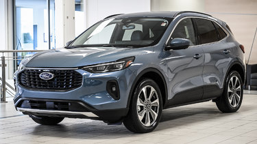 Escape Platinum | 2.0L | CUIR | ÉCRAN 13.2'' | CARPLAY |