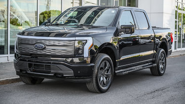 2022 Ford F-150 Lightning LARIAT | BATTERIE LONGUE DURÉE | 515KM | TOIT PANO