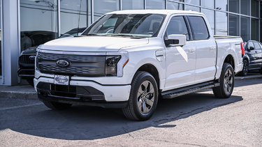 2023 Ford F-150 Lightning LARIAT | STANDARD RANGE | 386KM | MAX TOW PACK |