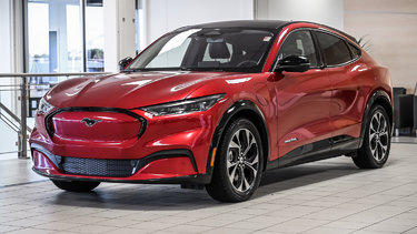 2021 Ford Mustang Mach-E Premium | AWD | LONG RANGE | TOIT PANO |