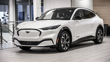 Mustang Mach-E Premium | AWD | LONG RANGE | TOIT PANO |