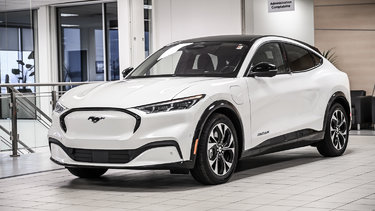 2021 Ford Mustang Mach-E Premium | AWD | LONG RANGE | TOIT PANO |