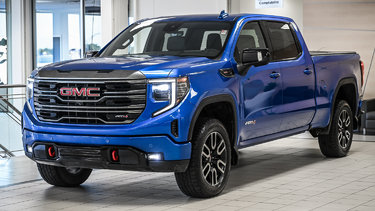 2023 GMC Sierra 1500 AT4 4X4 | V8 6.2L | BOSE | CRUISE ADAPTATIF