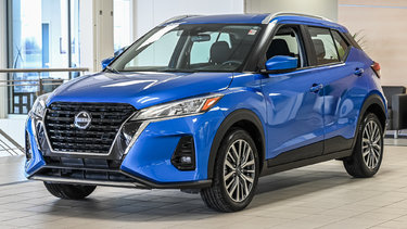 2025 Nissan Kicks Play SV | DEMARREUR | CARPLAY | SIÉGES CHAUFF |