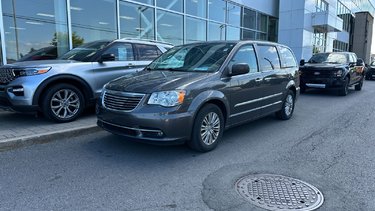 Town & Country TOURING | CUIR | NAV | VOLANT CHAUFF |