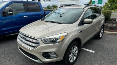 2017 Ford Escape SE 4WD | 2.0L | SYNC 3 | SIEGES CHAUFFANTS |