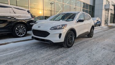 Escape SE Hybrid | AWD | ENS TEMPS FROID | CARPLAY |