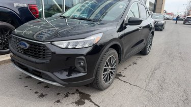 Ford Escape PHEV 2.5L | CARPLAY | 60KM ELECTRIQUE | TOWPACK | 2024
