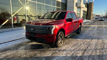 F-150 Lightning LARIAT | SPÉCIAL DÉMO 5.49% + 18490$ RABAIS |